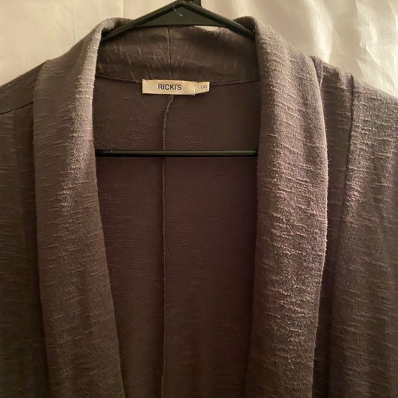 Ladies khaki green swall collar sweater with gathered 3/4 sleeves - Picture 6 of 9